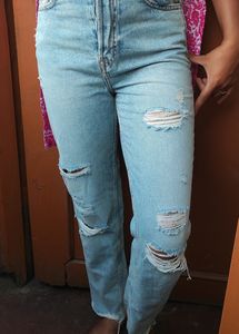 *price Reduced*H&amp;M Slim Mom Fit Jeans