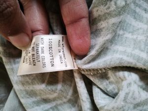 W kurta Size 6 tagged Bust 77 cm