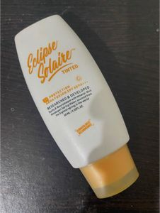 Eclipse Solaire Tinted Sunscreen