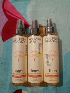 Pack Of 4 ,3 Vitamin C Toner + 1 Serum