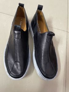 Black Slip-on Casual Shoes