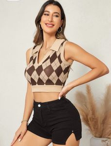 SweatyRocks Women&#39;s Sleeveless Collared V Neck Arg