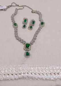 AD Neckless