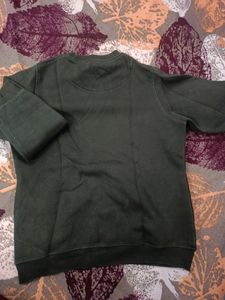 Sweat Shirt.