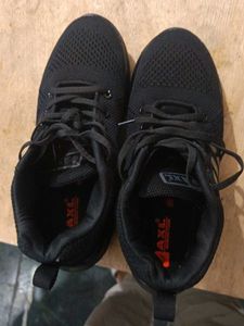 Black Sneakers