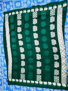 Emerald Green Gorgeous Saree With Blouse
