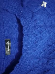 SWEATER