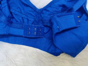 Non-padded blue cotton bra