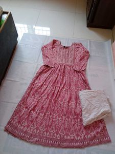 Nayara Cut Kurti Pant Set