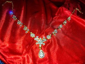 Elegant Floral Necklace