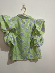 Floral Print Puff Sleeve Top