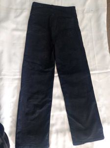 Cut Out Jeans