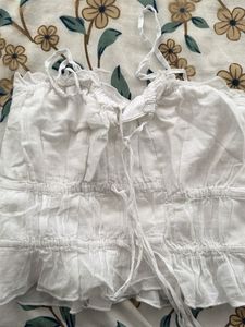 American eagle trendy white top