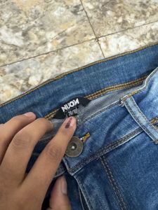 Ripped Jeans Nuon