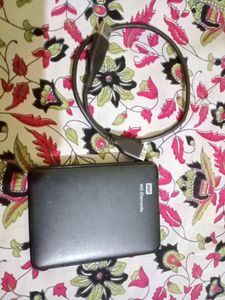 WD Elements 1TB External SSD in 100% Working Condition