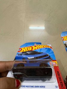 Hot Wheels: Mustang Dark Horse &amp; Bone Shaker