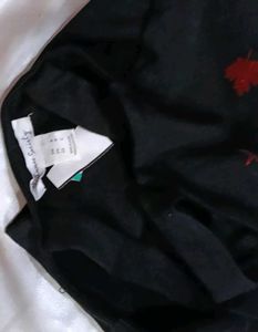 Black 'Brendan duke Crop Top