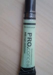 PRO. Concealer