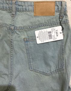 Distressed Denim Capri Pants