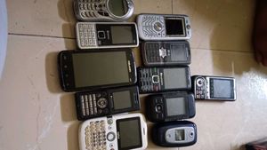 Vintage Cell Phone Lot