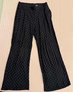 H&M Polka Dot Leg Pants 🖤