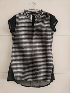Black And White Super Amazing Top In XL