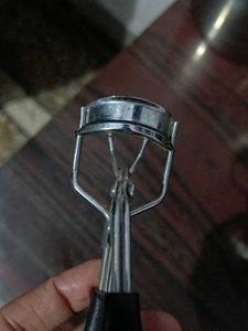 Eye Lashes Curler