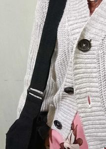Unisex Messanger Bag 🎧🧣