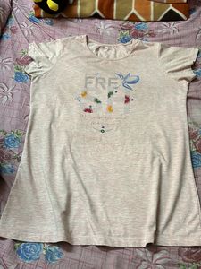 T- Shirt