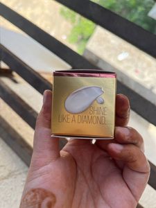 Lakme Glycolic Illuminate Day Cream