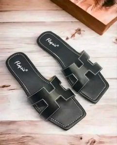 Black "H" Strap Sandals - Size 4