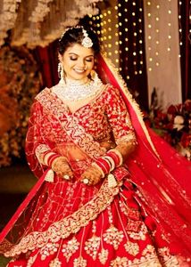 Premium Offwhite Kundan Bridal Jewellery Set