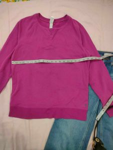 Round neck Sweatshirt