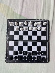 Magnetic Travel Chess Set