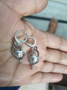 Elegant Silver Earrings UNUSED