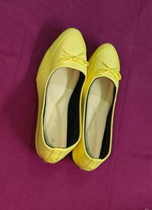 Trendy Yellow Bellies And Bellerinas / Women Trend