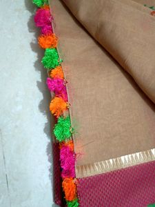 Floral Print Saree with Tassels