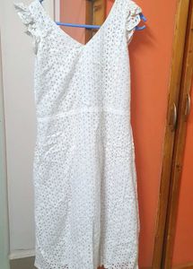 1 Piece White Dress for those Who Wear M SIZE CLOT