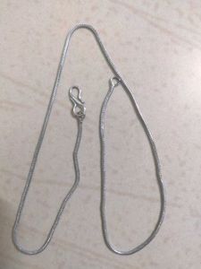 2 Pendant With Sliver Chain