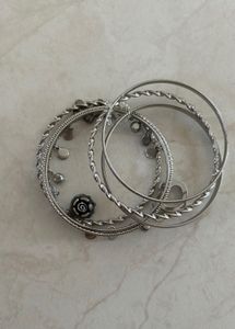 Silver Shade Bangles