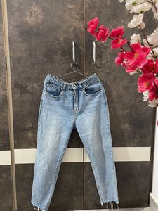 New Jeans N Looks Verry Classy ..The reason for se