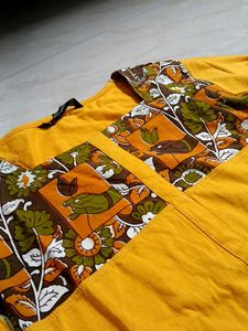 Women&#39;s Kurtha
