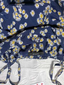 H&amp;M  Top And Daisy Print Jumpsuit ♥️💙