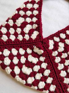 Crochet burgundy and white bag