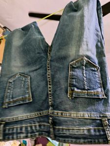 Women Distressed Jeans
