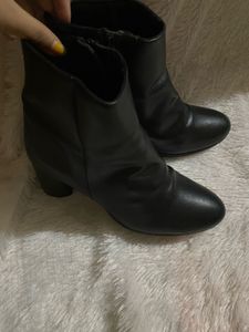 ELLE Leather Black Ankle Boots