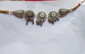 Choker Set