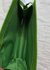 Carolina Herrera Pouch