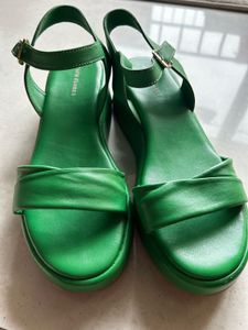 Gorgeous Green Flatform Heels