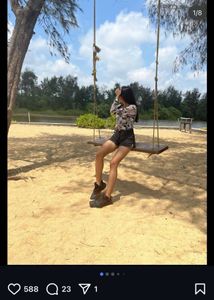 Graphic Print Ruched Top